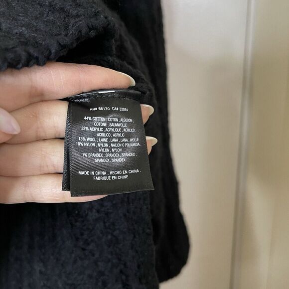 ANTHROPOLOGIE MOTH black oversized hooded knit sweater size small - Picture 4 of 6